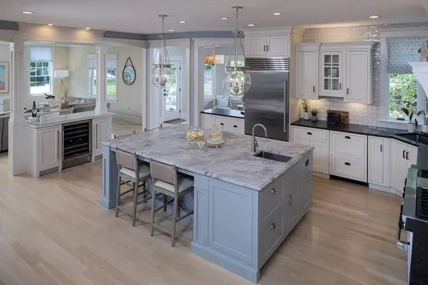 75 Saint George St, Duxbury, MA 02332