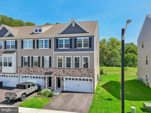 30 SISTERS HOMESTEAD RD, Mount Laurel, NJ 08054