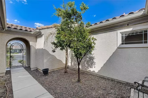 7169 Lansbrook Avenue, Las Vegas, NV 89131