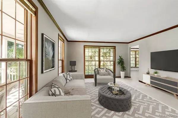 9436 Blueberry Hill, Howell, MI 48843