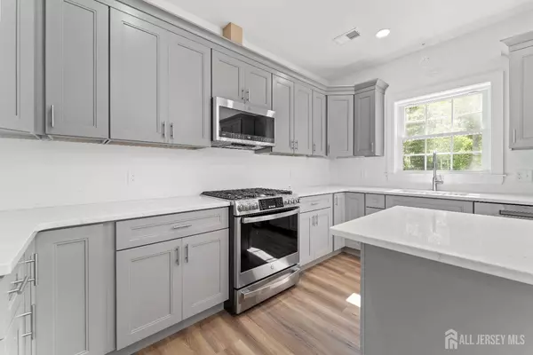 571 Marlboro RD, Old Bridge, NJ 08857