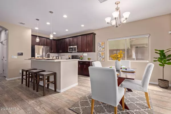 41562 N WILLOW Court, Queen Creek, AZ 85140