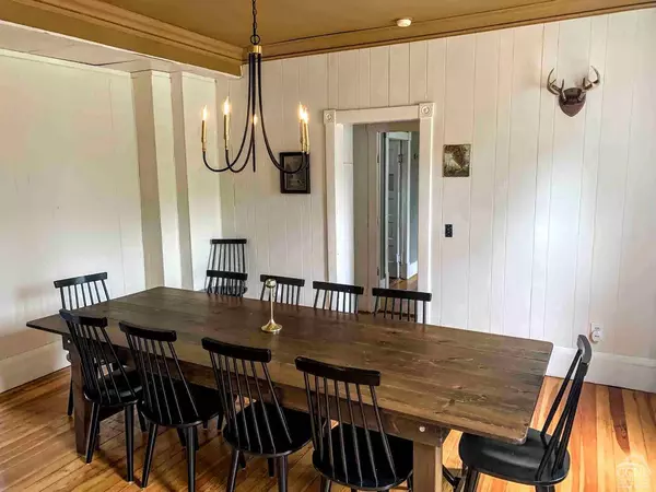 42 Stoney Clove RD, Hunter, NY 12442