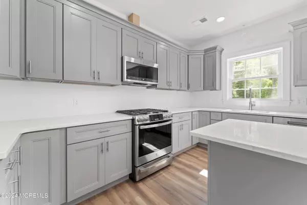 571 Marlboro Road, Old Bridge, NJ 08857