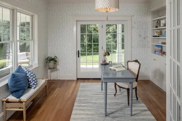 75 Saint George St, Duxbury, MA 02332