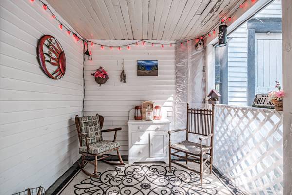 44 Paradise RD, Bethel, ME 04217