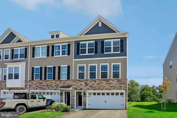 30 SISTERS HOMESTEAD RD, Mount Laurel, NJ 08054