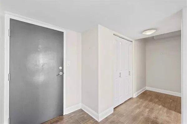 700 E 8th ST #15B, Kansas City, MO 64106