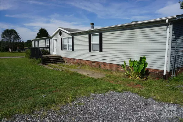 3588 Cameo LN, Gamewell, NC 28645