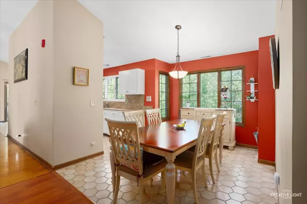 1128 Foxtail CT #1128, Darien, IL 60561