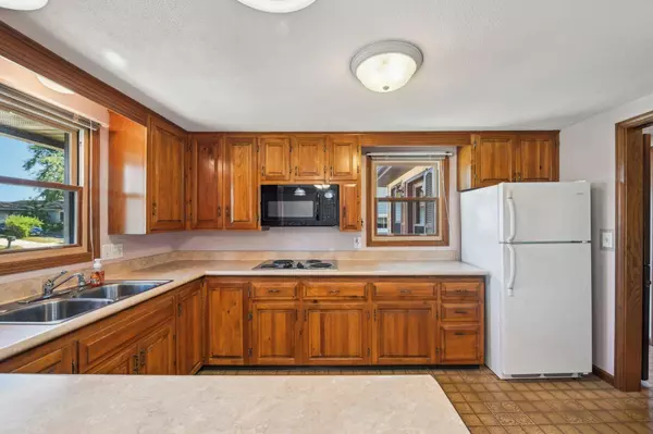 106 6th Street, Waunakee, WI 53597