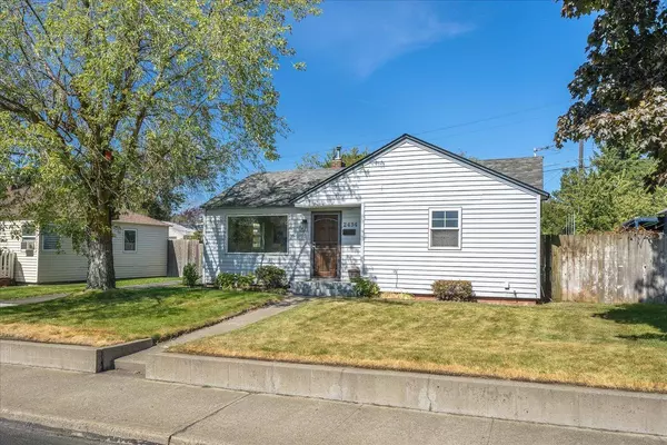 2434 W W Wellesley Ave Ave, Spokane, WA 99205