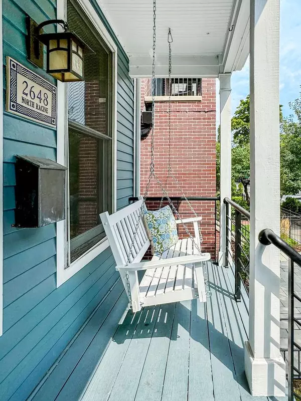 2648 N Racine AVE, Chicago, IL 60614