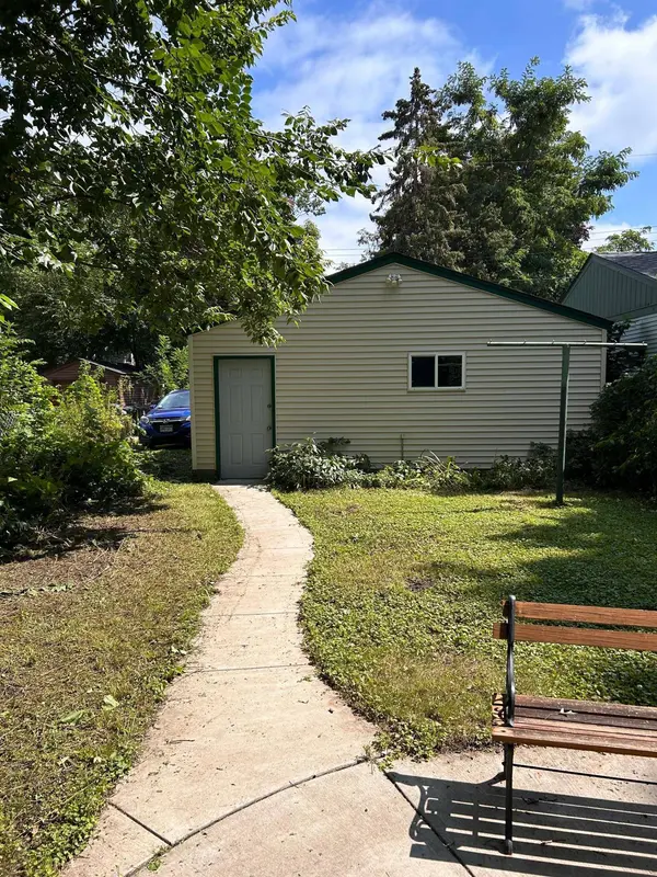 2111 23rd AVE S, Minneapolis, MN 55404