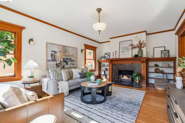 2832 Cherry St, Berkeley, CA 94705