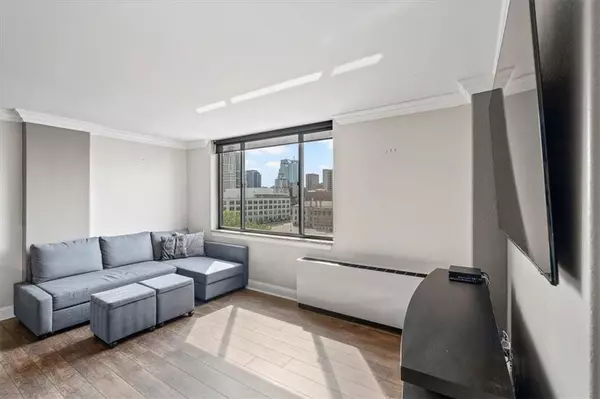 700 E 8th ST #15B, Kansas City, MO 64106