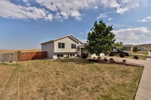 508 Freude Lane, Box Elder, SD 57719
