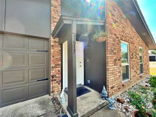 1617 Royster Road, Fort Worth, TX 76134