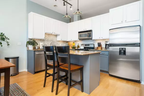 2915 N Clybourn Avenue #310, Chicago, IL 60618