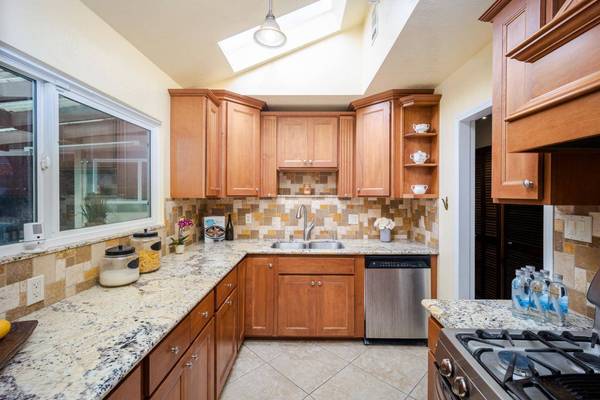 15373 Dermody AVE, San Lorenzo, CA 94580