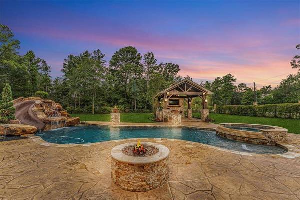 107 Timberwilde DR, Huntsville, TX 77320