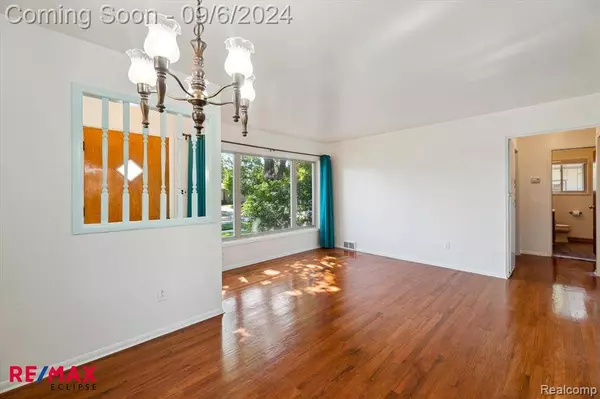 1131 Shenandoah Drive, Clawson, MI 48017