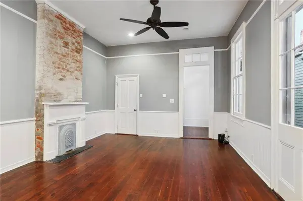 923 ELYSIAN FIELDS AVE #B, New Orleans, LA 70117