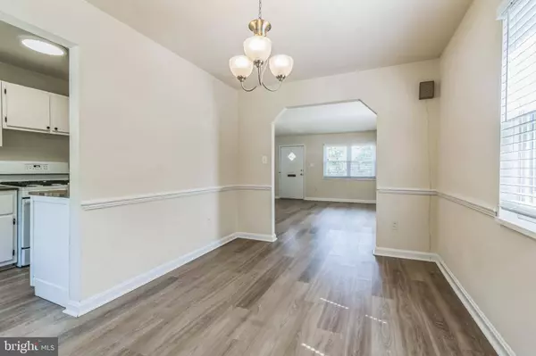 52 W TAYLOR RUN PKWY, Alexandria, VA 22314