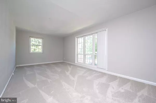 2912 WILLSTON PLACE #202, Falls Church, VA 22044