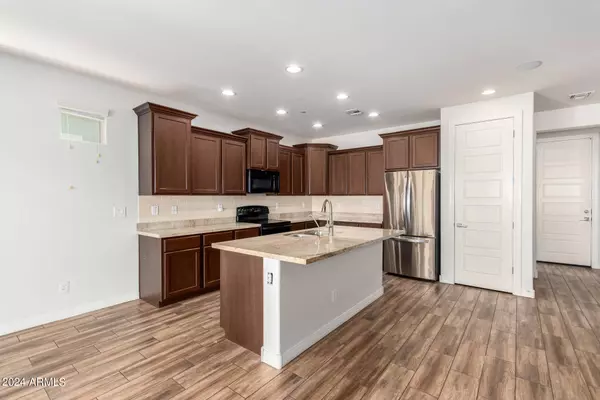 2325 S MINNEOLA Lane, Gilbert, AZ 85295