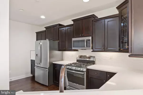 42572 WILDLY TER, Ashburn, VA 20148