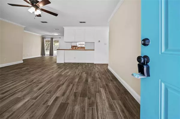 532 Circle Drive, Lindale, TX 75771