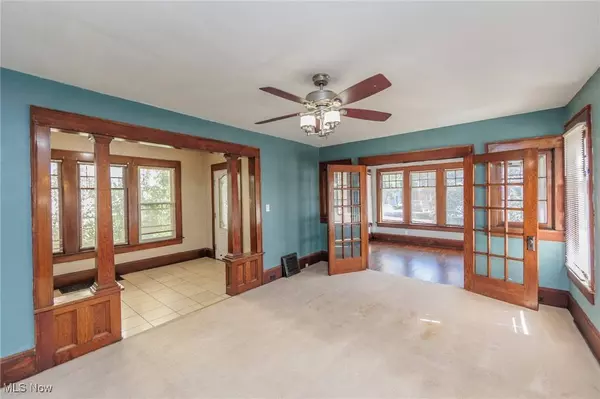 1401 Goodyear BLVD, Akron, OH 44305