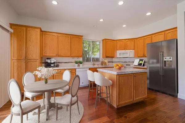 2626 Centerpiece CT, Riverbank, CA 95367