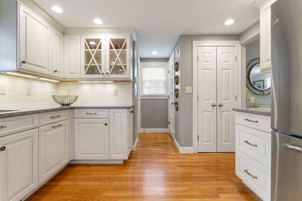 44 Huntington Road, Milton, MA 02186