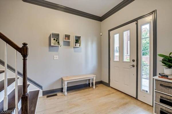 197B Amboy Ave, Metuchen Boro, NJ 08840