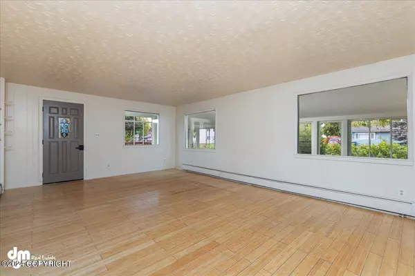 3457 W 80th AVE, Anchorage, AK 99502