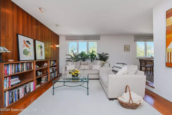 477 Arlene Street, Staten Island, NY 10314