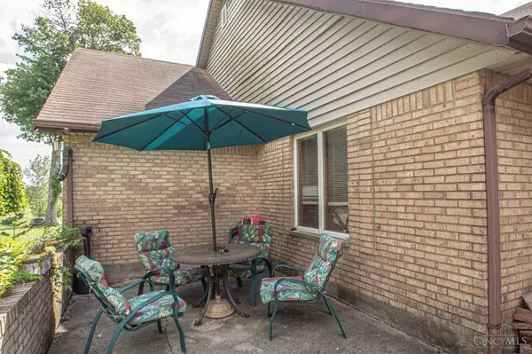 438 Seven Mile Rd, Gasper Township, OH 45320