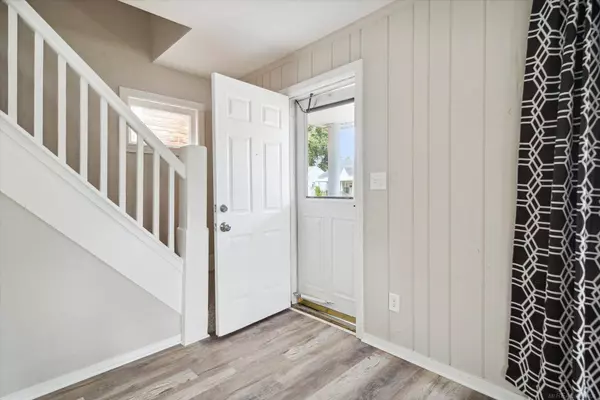 21712 Rosedale Street, Saint Clair Shores, MI 48080