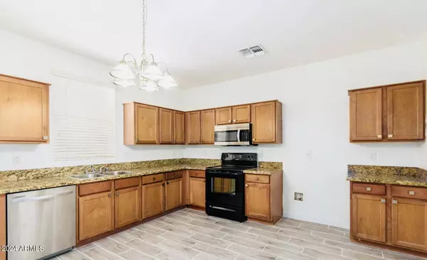 5160 W FULTON Street, Phoenix, AZ 85043