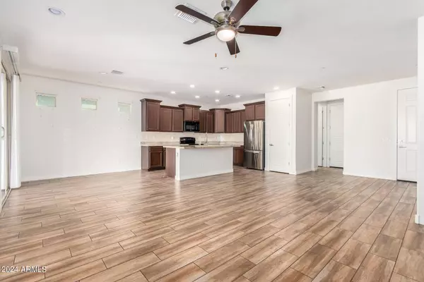 2325 S MINNEOLA Lane, Gilbert, AZ 85295