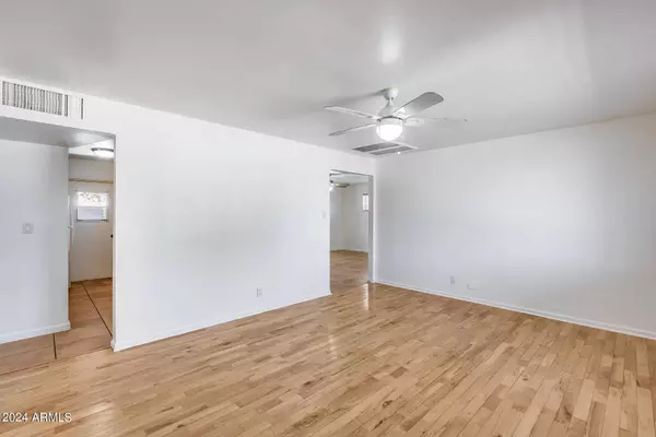 315 E PIERCE Street, Tempe, AZ 85288