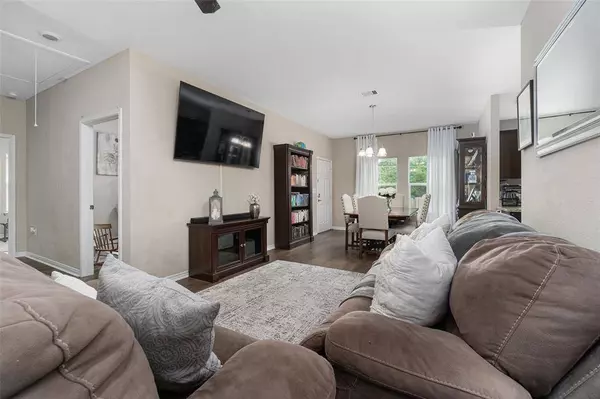 2714 Clara LN, Texas City, TX 77590