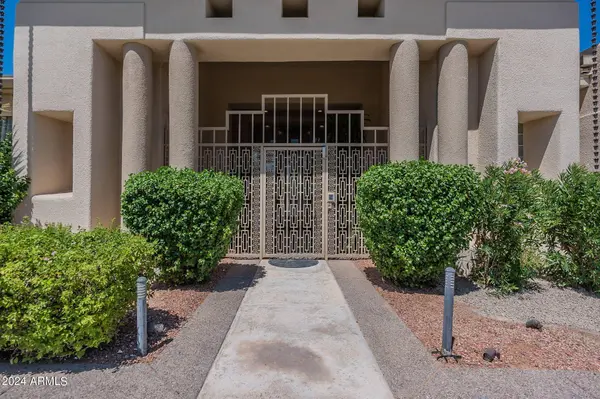 10512 E CORTEZ Drive, Scottsdale, AZ 85259