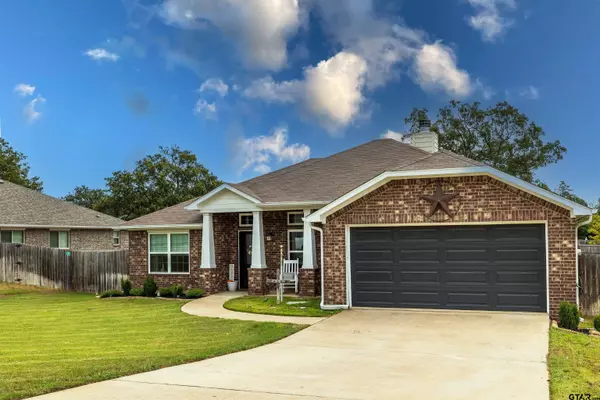 397 Molly Ln., Lindale, TX 75771