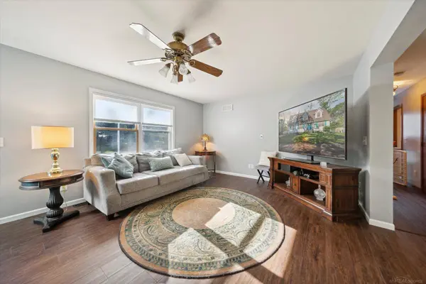 1110 Kewadin Drive, Waterford, MI 48327