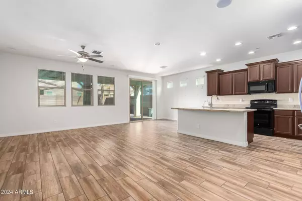 2325 S MINNEOLA Lane, Gilbert, AZ 85295