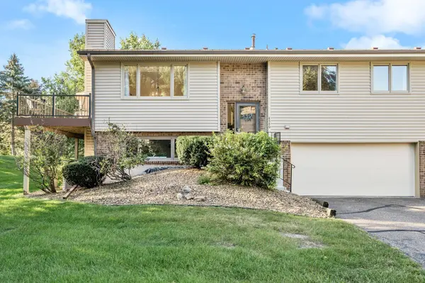 4540 Rosewood LN N, Minneapolis, MN 55442