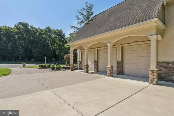 5 TUSCANY WAY, Mount Laurel, NJ 08054